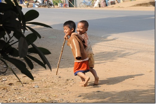 Friendly children of Ban Houayxay (Huay Xai), Laos